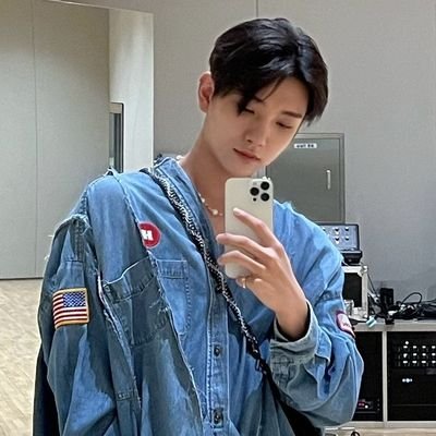 mostlyshua's profile picture. suka yang indah-indah dan mengenyangkan💙