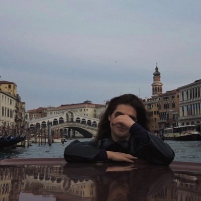 paulashehu25's profile picture. i need to spellcheck my life