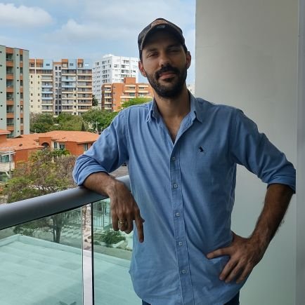 Jesús yo confío en Ti, Ingeniero, Fundador y Presidente; Intransa Logística SAS. Batalla Cultural por la Vida, Familia, Libertad, Verdad, Propiedad y Felicidad.