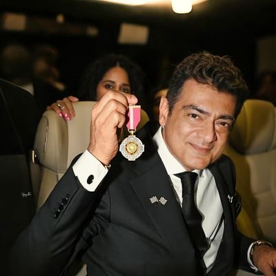 Life is Beautiful ❤️🌹
#LIVE #LETLIVE
#PADMABHUSHAN
#AJITHKUMAR Fan