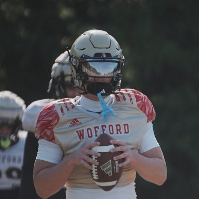 Wofford college 3⭐️QB 6’3, 212lbs. ethandrumm@icloud.com. NCAA ID # 2401195191, https://t.co/i21faYIJ8S