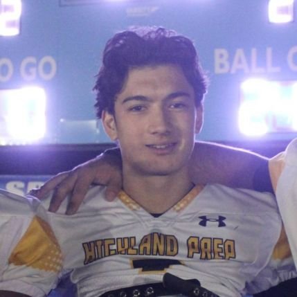 HP Varsity Football 26'/ LB, QB, S/ 4.354 GPA weighted/ 40-yard dash 4.45/ 6'2 180Lbs
liam.coye@recruitinginfo.org