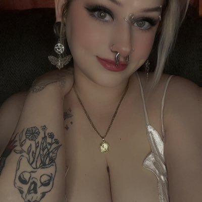 I’m your sweetest addiction with a filthy twist—soft voice, wicked mouth, and a mind that loves playing with yours. I don’t just talk dirty… I make you feel it