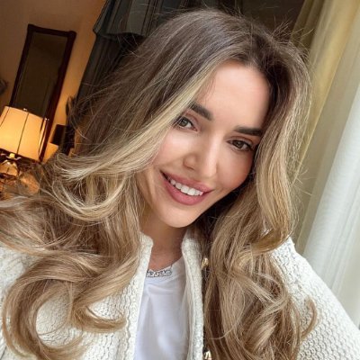 My beauty starts in my heart, not in your mirror. Confidence in all that you are doing, your dream is your future, and your future is your life.