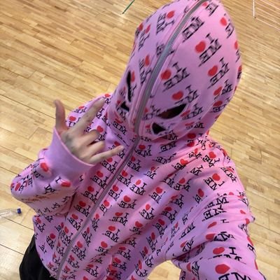 dabedabedabee's profile picture. 🐺Journey without a Destination🐺