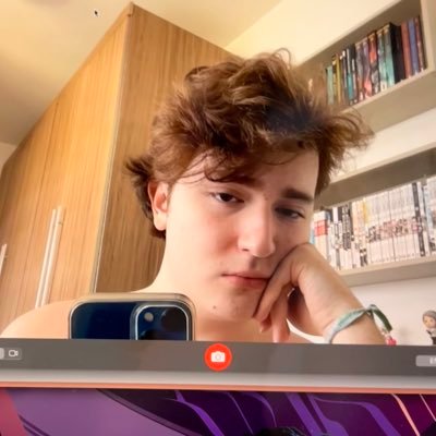 SnipyLinx's profile picture. Nerd chato que fica desabafando na sua timeline e joga nas horas vagas ele/delu