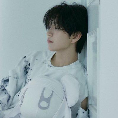 selfmoord__'s profile picture. угу гага