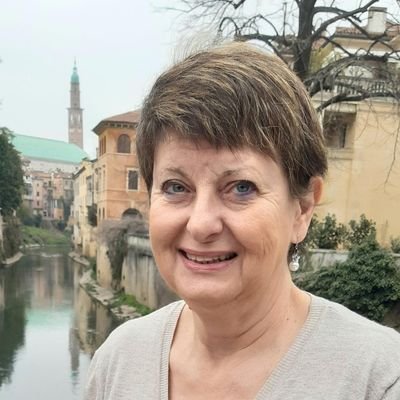 ❤ Veneto 🦁 🐈
❤ Abruzzo 🐻 🐑
Usate il cervello, è divertente!