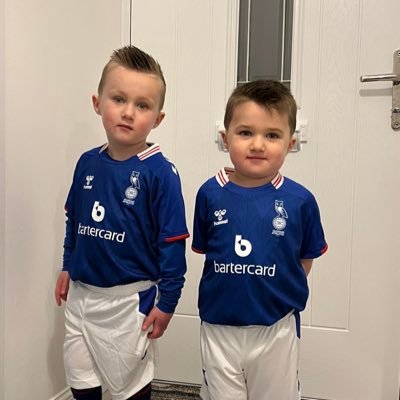 rewster6's profile picture. 