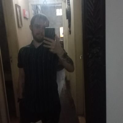 ApkK04's profile picture. 