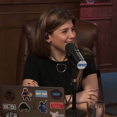 Integrante de la Ultra Derecha Nacional. Abogacía.