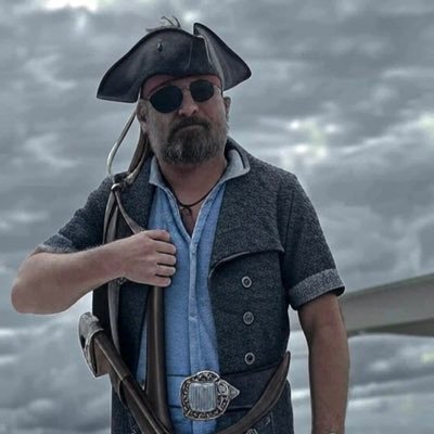 Vincent Parry. Scuba Pirate Profile