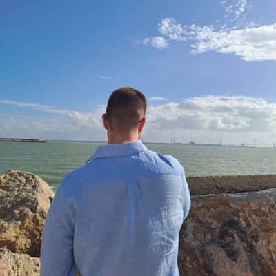 iv_rmcf's profile picture. Opositando a THAC. Real Madrid. Opiniones personales.