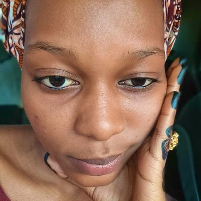 AishaIs60169224's profile picture. Reading quran