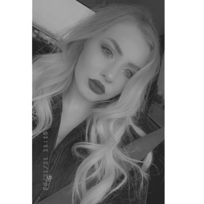 if you can’t handle brutal honesty & a dark sense of humor, you probably shouldn’t follow me🤷🏼♀️ stand up for what’s right or stand for nothing at all🤗