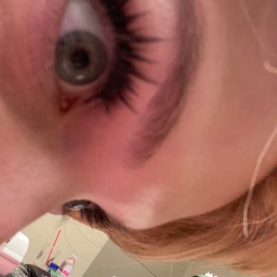 Spark_plugx's profile picture. she/her | 30 | i am cringe but i am all of me | bluesky: sparkplugx