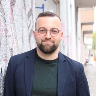 Arbeiterkind✊Direkt gewählter Abgeordneter für #Moabit und den Brüsseler Kiez im #AGH 💕 Sprecher für Soziales & Armutsbekämpfung. #FüreinsozialesBerlin 🤝