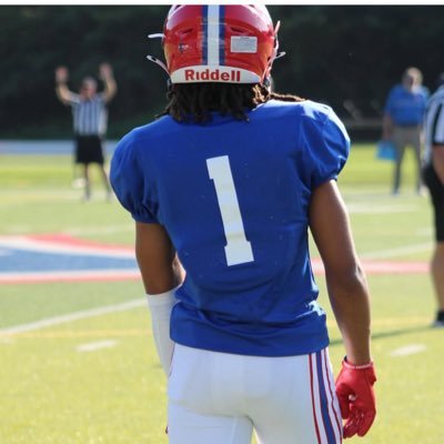 Thechozenone28's profile picture. Jefferson Dragons #30 c/o 28🐉| 5'9 180lbs | RB/WR/DB (ATH) | NCAA CH# 2504587484 ✝ God 🏈Football 🏀 Basketball 💨Track 🎣Fishing. email-cep20102026@icloud.com