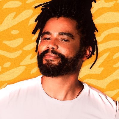 Flamenguista, carioca, gosto de ler e ver séries, gosto MUITO DE VIAJAR, de comentar Futebol, política e reality; ANTIRRACISTA!.
