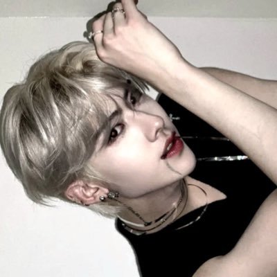 she/her ✰ skz, bts, enha, zb1, ateez, ooo, tbz, onf, & more