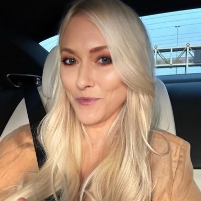evan_kate3390's profile picture. A God sent angel to the people in need, most especially to the poor ones, and to help people out of their financial situation, it's good to make people happy 😘