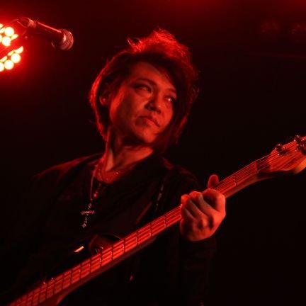 #LUNASEA コピーバンド『海月』@Kurage_2022 #ジュディマリコピバン 『JAM AND MARMALADE』@jam_ma_ma
でベースを弾いてます。
#SIAMSHADE #NATCHIN リスペクト
SIAM⚡RAIよっしー鬼推し🎵