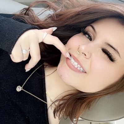 haiii! i am 19F, vegan :3, anime loverrr! :) 🌶️💘 no bots! just me :) i only reply on OF ;)