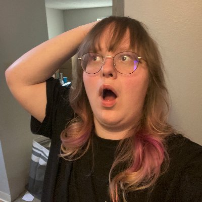 oregon melee technology girl via @boofwork @level1_tv // header 📸 @notcapsize