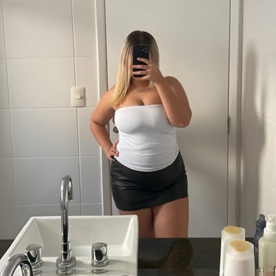 tributo inicial 100$ aceito Pix, telegram. 👇🏻https://t.co/OqK6BUUvP7