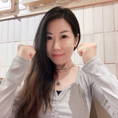 Founder of https://t.co/NWZjpsE9FL |👸 建筑师,靠 AI 独立创业中|🤖 AIGC 创作技巧分享|🐰 Stay Curious, Stay Young ~🧚♀️