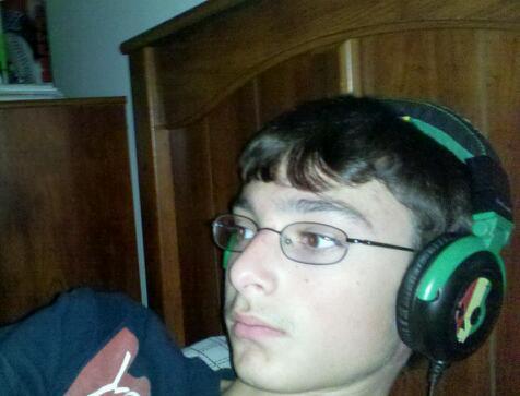 Part of AdroiT Gaming Sniping Team, #KU YOUNG & RECKLESS 4 L!FE!!!! #OG, Gamer, xbox gt: AdroiT Methodz, #HiiiLife