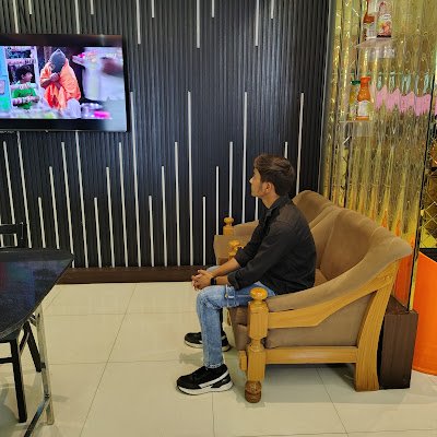 mee10675's profile picture. 