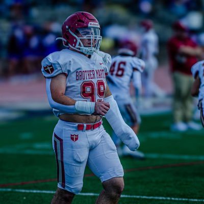 BM ‘25 || 5’10 || DL 99 || 4.30 GPA || 235lbs || 565 Squat & 375 Bench || First Team All-District || All-State HM || All-Metro || Clarion-Herald Elite Team