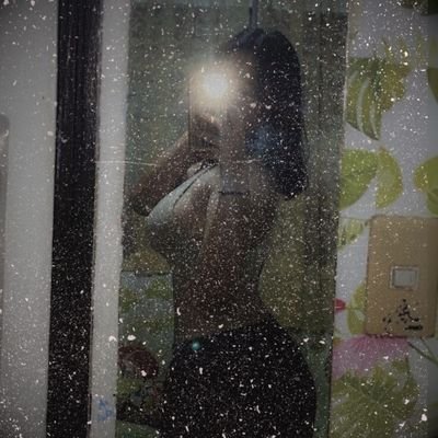 soumiiiiy's profile picture. Capricorn ♑ 
Warning: may cause feelings.
DM for promotions