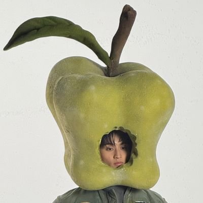 shiesayss's profile picture. it's a cruel game, I cannot lose