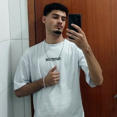 tTurzinn's profile picture. 