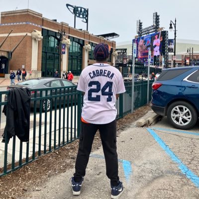 Class 2017
Humble lovely person
Working at culvers
Love music and sports