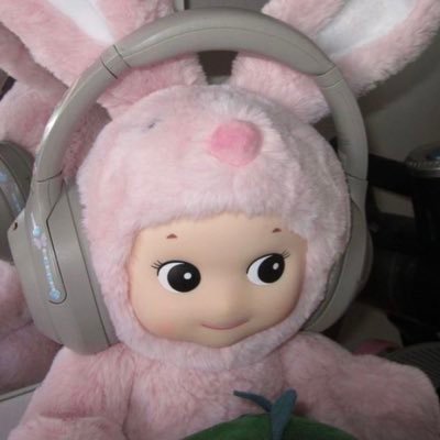 happinesss1006's profile picture. 