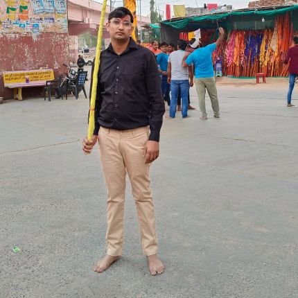 vickypraja67609's profile picture. 