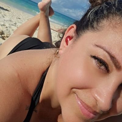 Viviendo al maximo mi vida.... y haciendo todo lo posible por dejar una huella en ella¡¡¡
🚫MD ....
