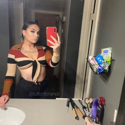 Highshow1424995's profile picture. 