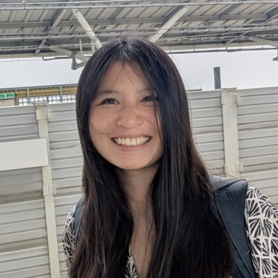 feliciacx0's profile picture. wandering around @notionhq