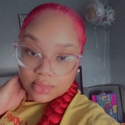 Mitsfits143's profile picture. 25💕