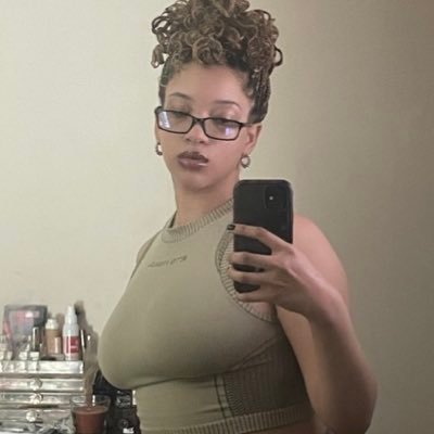 @samspacecowgirl