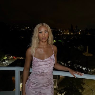 danyelletheresa's profile picture. RIP Lauryn 💚 | tOSU alumna