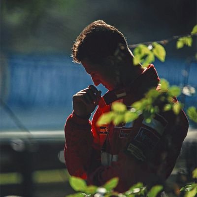 Technology Nerd - Photography lover - HardCore SaiLoR Man - Men In Uniform Navy~ Engineer⚓️. 🏎F1mad🏁🤪