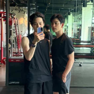 pumpui324's profile picture. 