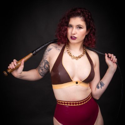 Cute, but deadly
Internationally published model, nurturing/bratty domme and session wrestler
Email rosiegxpp@gmail.com to book a session
