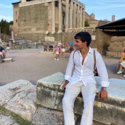 carloscastro_8's profile picture. 