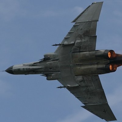 “Bir tuğlaya yeterince güçlü motorlar takarsan tuğla da uçar.”